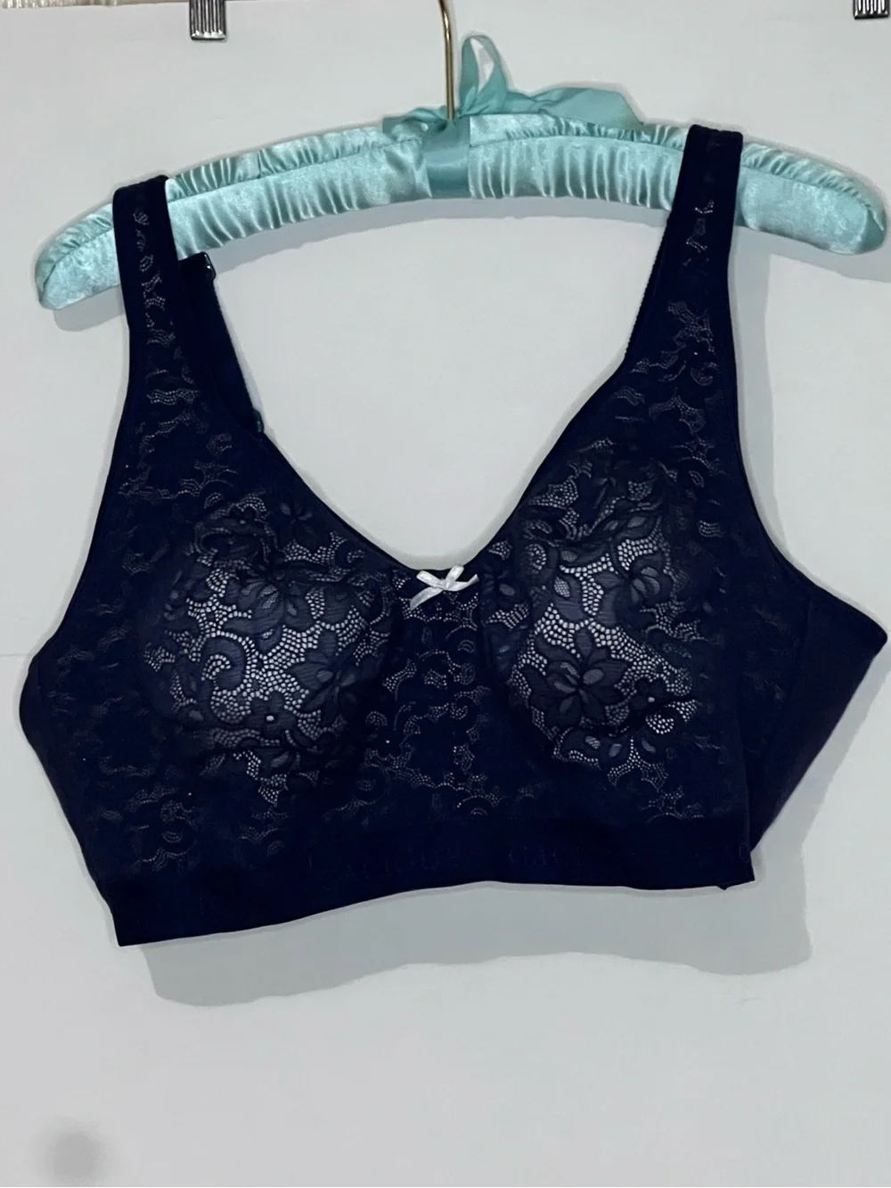 Cacique Bra Unlined Full Coverage No Wire Lace Size 42DD Wireless Wide Band